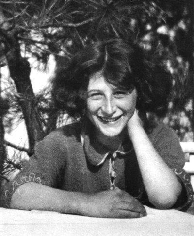 Retrato de Simone Weil (foto en blanco y negro) de Unbekannt