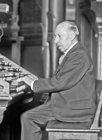 Retrato del organista y compositor Charles-Marie Widor 1844-1937, 1927 de Unbekannt