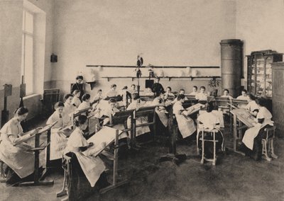 Alumnas del Instituto Smolny para Señoritas Nobles en una lección de pintura, 1889 de Unbekannt