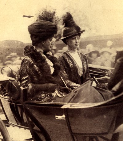 La reina Alexandra de Dinamarca y la princesa Victoria llegando a la Catedral de San Pablo de Unbekannt