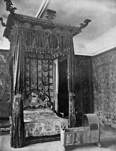 Cama de la Reina Isabel, Haddon Hall, Derbyshire, 1924-1926 de Unbekannt