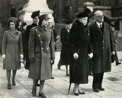Reina María, Princesa Isabel, Princesa Margarita..., Día del Armisticio, 1945 de Unbekannt
