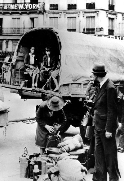 Refugiados regresando a casa, París, julio de 1940 de Unbekannt