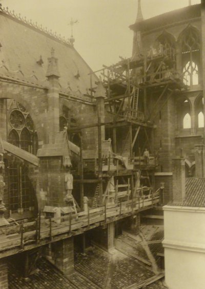 Restauración de arbotantes de Unbekannt