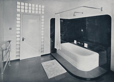 Robin Byng - Baño en Grosvenor Square, Londres, mostrando los bloques de vidrio Insulight hechos por Pilk de Unbekannt