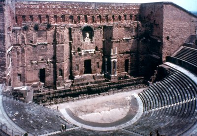 Teatro romano en Orange, Francia de Unbekannt