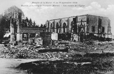 Iglesia en ruinas, Huiron, Francia, Batalla del Marne, Primera Guerra Mundial, 1914 de Unbekannt