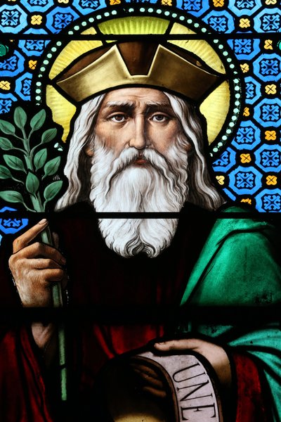 Iglesia del Sagrado Corazón. Vidriera. Isaías fue el profeta judío del siglo VIII a.C. que dio su nombre al Libro de Isaías, 20160604, Moulins, Francia de Unbekannt