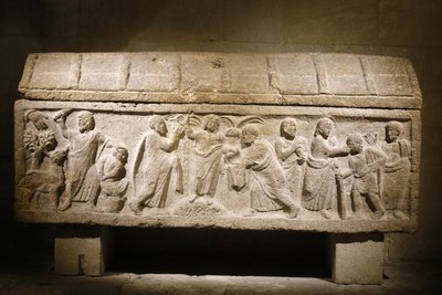 Abadía de San Víctor, Marsella. Sarcófago que contiene las reliquias de una mujer cristiana. Francia de Unbekannt