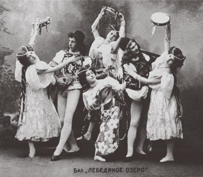 Escena del Ballet El Lago de los Cisnes, Teatro Mariinsky, 1895 de Unbekannt