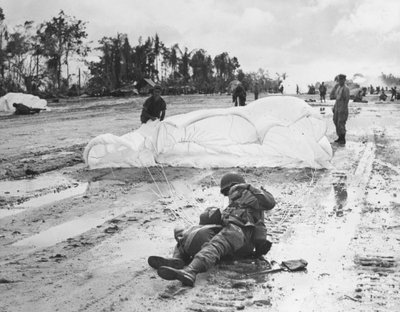 Segunda Guerra Mundial (1939-1945): Isla Noemfoor (Numfor, Numfoor) (Pacífico) 3 de julio de Unbekannt