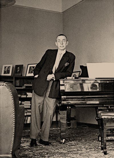 Sergei Rachmaninoff en la Villa Senar, 1939 de Unbekannt