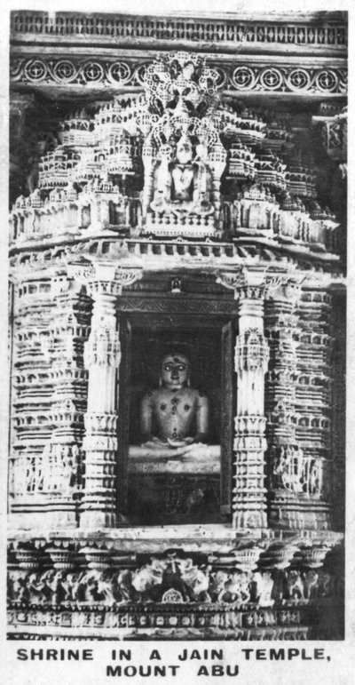 Santuario en un templo jainista, Monte Abu, Rajastán, India, c1925 de Unbekannt