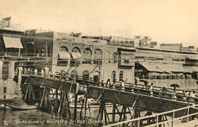 Vista Lateral del Puente Whiteley, Basora, c1918-c1939 de Unbekannt