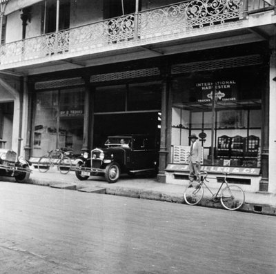 Sala de exhibición de autos Singer, Puerto España, Trinidad, Trinidad y Tobago, 1931 de Unbekannt