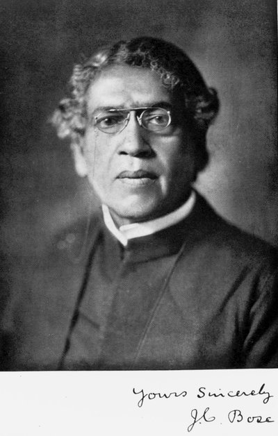 Sir Jagadis C Bose, físico y botánico indio, c 1920 de Unbekannt