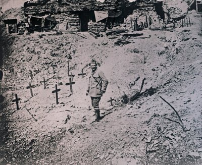 Soldado entre cruces de madera de Unbekannt