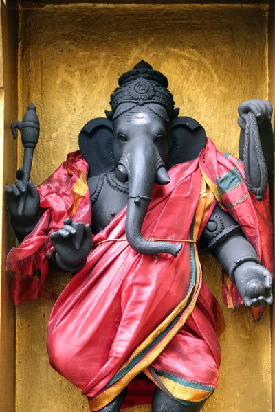 Templo hindú Sri Veeramakaliamman. Ganesha, también conocido como Ganapati y Vinayaka, es una de las deidades más adoradas en el panteón hindú, 20160818, Singapur, Singapur de Unbekannt