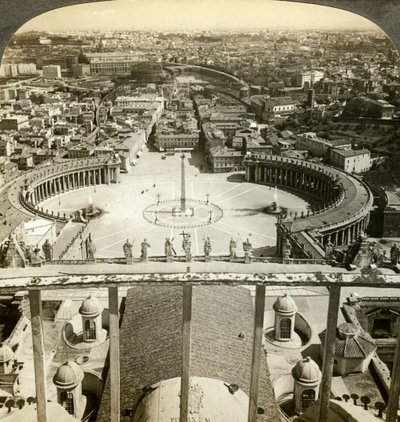 Plaza de San Pedro desde la cúpula de la Basílica de San Pedro, Roma, Italia de Unbekannt