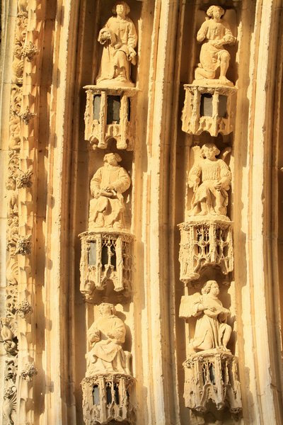 Archivolta de la Catedral de San Esteban. Detalles, Bourges, Francia de Unbekannt