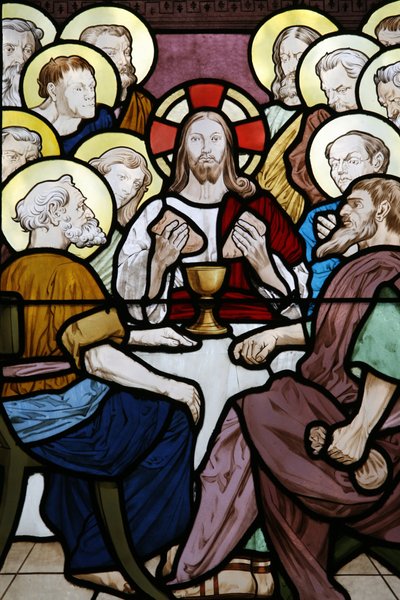 Vidriera en la iglesia de Saint-Honoré d
