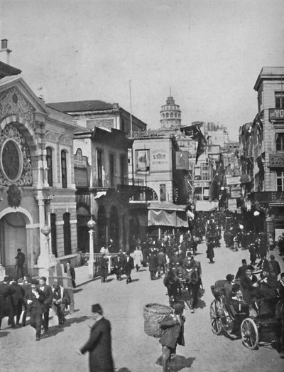 Vista de la calle en Galata desde el final del puente, Constantinopla, 1913 de Unbekannt