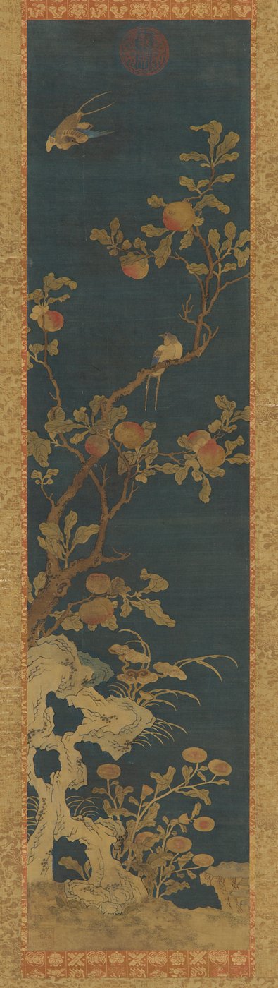 Tapiz: pájaros, melocotonero, rocas y flores sobre fondo azul, dinastía Qing, 1644-1911 de Unbekannt