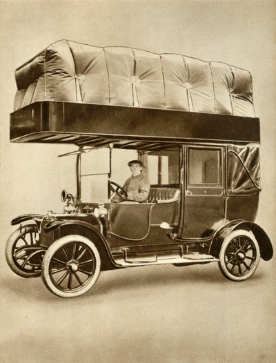 Taxi con dispositivo de bolsa de gas en el techo especialmente adaptado, 1914-1918, 1935 de Unbekannt