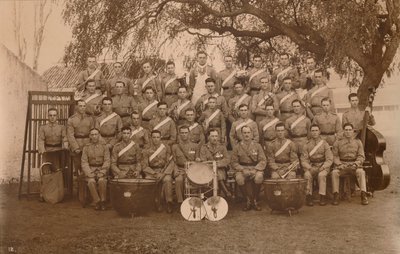 La banda del batallón del Primer Batallón, El Regimiento Real de West Kent de la Reina. Poona, India de Unbekannt