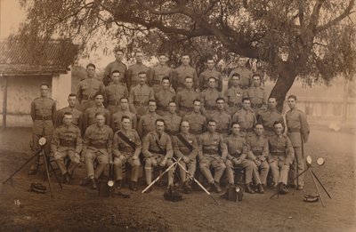 Los señaladores del batallón del Primer Batallón, El Regimiento Real de West Kent. Poona de Unbekannt