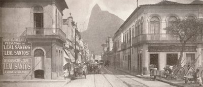 El extremo de Botafogo de la elegante Rua Sao Clemente. Corcovado en la distancia, 1914 de Unbekannt