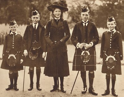 Los hijos del rey Jorge V y la reina María, c. 1910, 1937 de Unbekannt