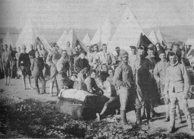 Los Fusileros de Dublín justo antes de embarcar en el tren blindado, 1902 de Unbekannt