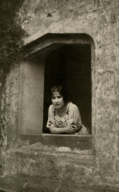 La Duquesa en la Abadía de Bisham, 1928 de Unbekannt