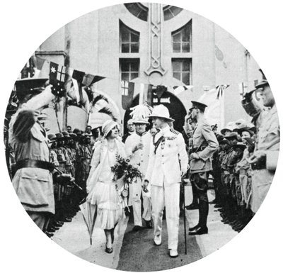 El Duque y la Duquesa de York visitando la tumba del Almirante Benbow, Kingston, Jamaica, 1927 de Unbekannt