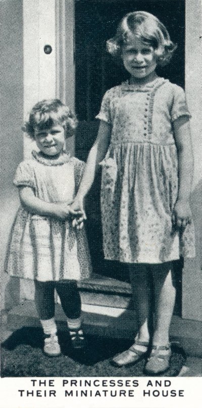 Las Princesas y su Casa en Miniatura, c1932 de Unbekannt