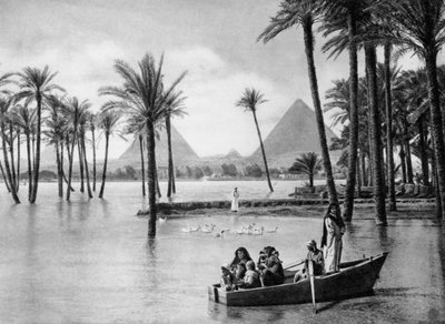 Las Pirámides de Giza durante una inundación, El Cairo, Egipto, c. 1920s de Unbekannt