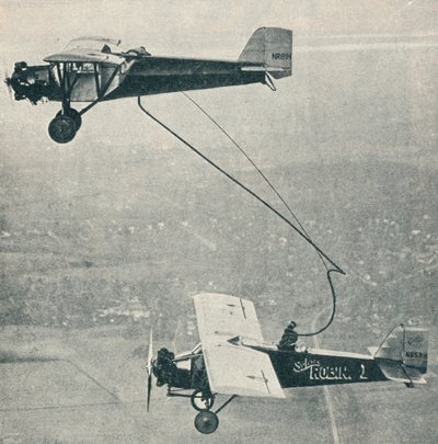 El Robin de San Luis reabasteciendo, c1929 de Unbekannt