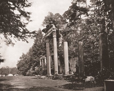 El Templo de Augusto en Virginia Water, Surrey, 1894 de Unbekannt