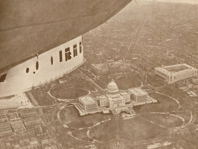 El dirigible estadounidense Los Ángeles en vuelo sobre Washington, 1927 de Unbekannt
