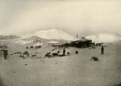 Los cuarteles de invierno. Con el Monte Erebus en el fondo, c1908, 1909 de Unbekannt