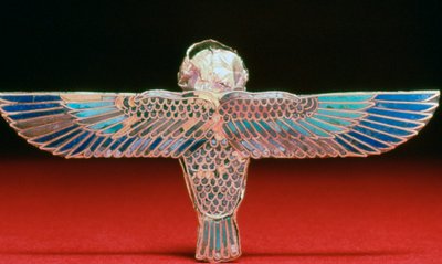 El reverso de un amuleto ba con alas doradas, período ptolemaico, Egipto, siglo IV-I a.C. de Unbekannt