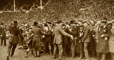 La primera final de la FA Cup se celebra en el nuevo estadio de Wembley en Londres, 28 de abril de 1923 de Unbekannt