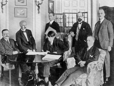 Los hacedores del tratado, 6 de diciembre de 1921 de Unbekannt