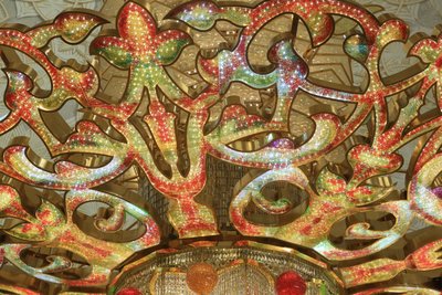 La lámpara de araña más grande del mundo de Alemania hecha con un millón de cristales Swarovski. Mezquita Sheikh Zayed. 1995. Emirato de Abu Dhabi de Unbekannt