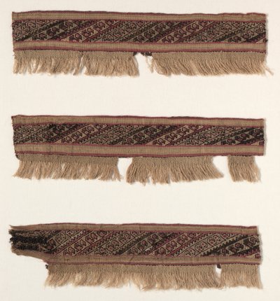 Tres fragmentos de un borde, c. 1100-1400 de Unbekannt