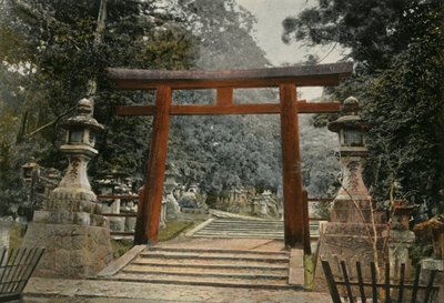 Tori en un templo Shinto, 1900 de Unbekannt