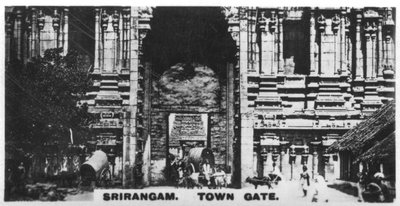 Puerta de la ciudad, Srirangam, India, c1925 de Unbekannt