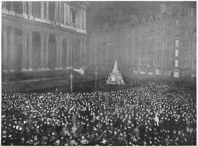 Las doce en la víspera de Año Nuevo fuera de la Catedral de San Pablo, Londres, c1902 1903 de Unbekannt