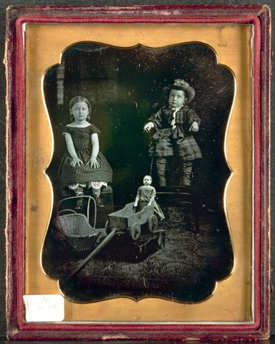 Dos niños con juguetes, c. 1855 de Unbekannt